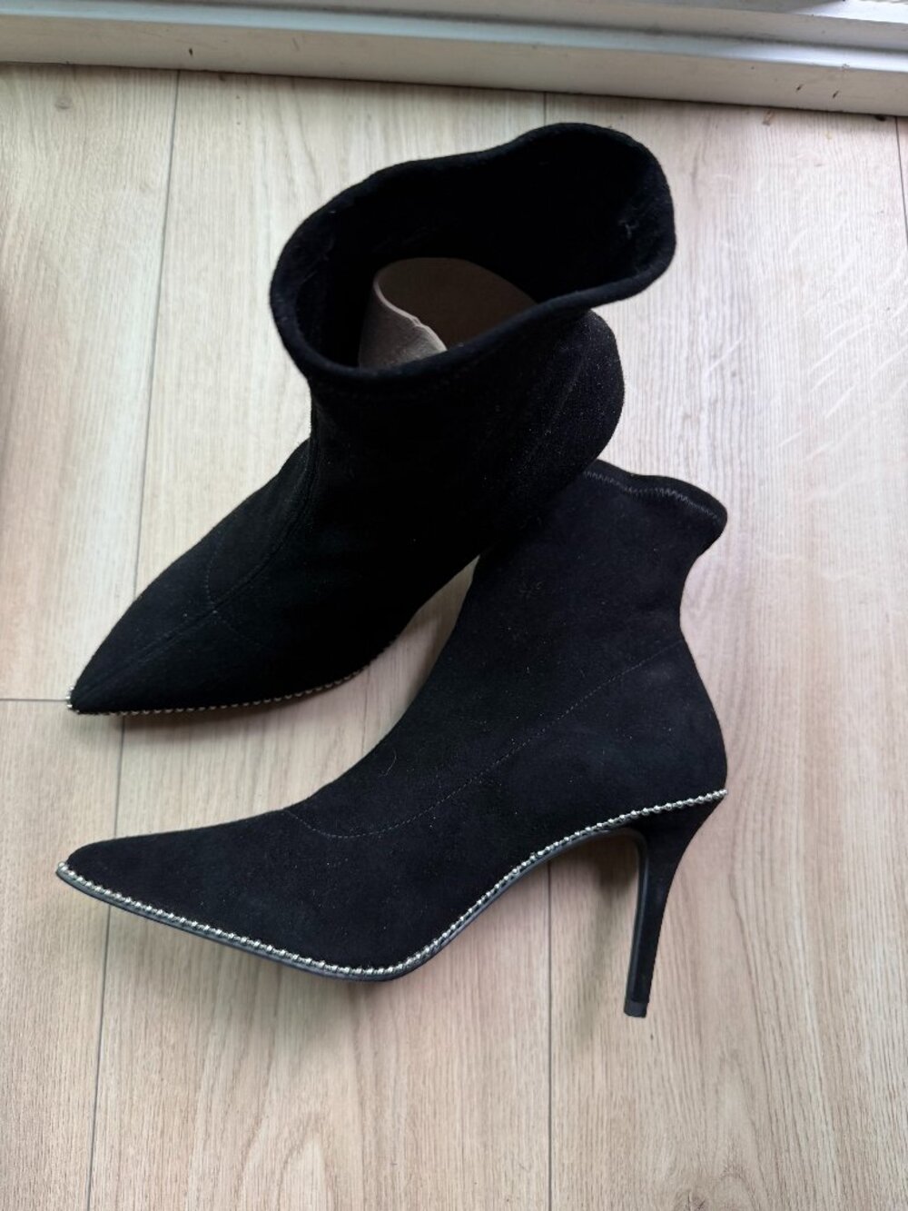 COACH Black Suede Pointed Toe Chain Trim Heel Ankle Booties 8.5
